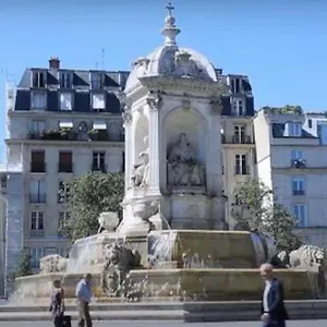 Apartment Saint Germain Des Pres, Paris