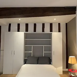 Apartment Modern In The Heart Of St-germain, Paris