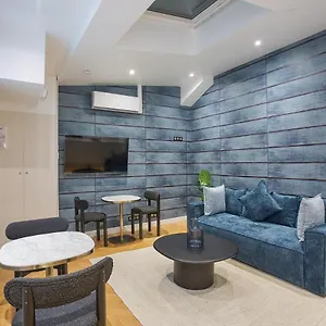 Apartment Saint Germain Des Pres By Prestige, Paris